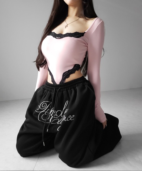me+em select(ミームセレクト)の「【 3color 】カットアウトレースポイントボディスーツトップス /cutout lace point bodysuit tops(Tシャツ/カットソー・レディース・ブラック/ホワイト/ピンク・FREE)」の22枚目の写真