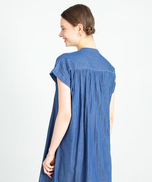 URBAN RESEARCH Sonny Label（アーバンリサーチサニーレーベル）の「デニムピンタックヨークフレンチワンピース（ワンピース・レディース・インディゴブルー/ライトインディゴブルー・FREE）」の15枚目の写真