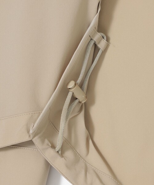 EVEX by KRIZIA（エヴェックスバイクリツィア）の「【防しわ】【UV対策】【ウォッシャブル】テックスブリッドシャツジャケット（テーラードジャケット・レディース・ベージュ/ブラック・40）」の6枚目の写真