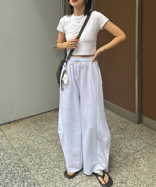 STELLA FISH(ステラフィッシュ)の「Wide Sweat Pants(スウェットパンツ・レディース・グレー・FREE)」の1枚目の写真