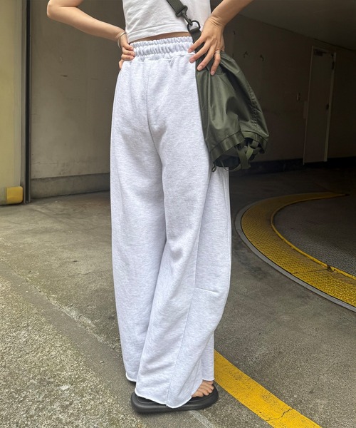 STELLA FISH(ステラフィッシュ)の「Wide Sweat Pants(スウェットパンツ・レディース・グレー・FREE)」の3枚目の写真