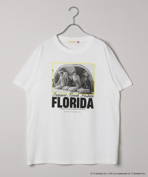 A part by（アパートバイ）の「【WEB限定】LIFE_レタリングフォトTシャツ（Tシャツ/カットソー・レディース・オフホワイト/ラベンダー/イエロー系その他・FREE）」の3枚目の写真