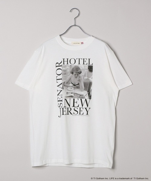 A part by（アパートバイ）の「【WEB限定】LIFE_レタリングフォトTシャツ（Tシャツ/カットソー・レディース・オフホワイト/ラベンダー/イエロー系その他・FREE）」の16枚目の写真