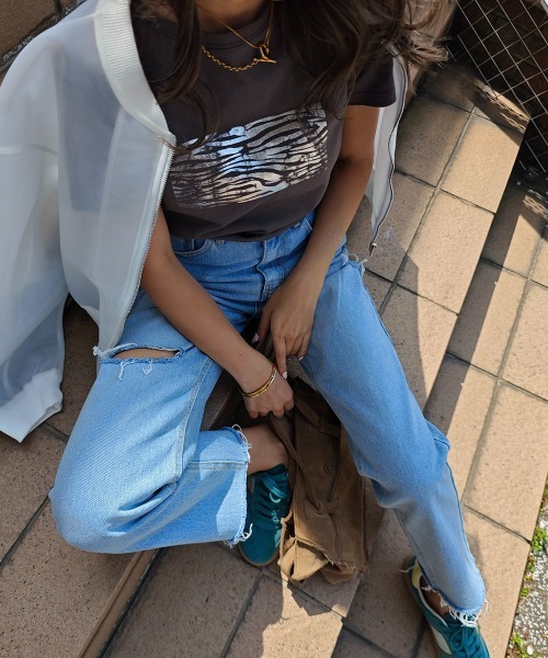 esutoreja（エストレジャ）の「クラッシュダメージデニム（デニムパンツ・レディース・ライトブルー・S/M）」の8枚目の写真