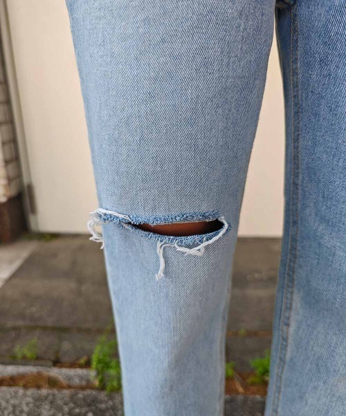 esutoreja（エストレジャ）の「クラッシュダメージデニム（デニムパンツ・レディース・ライトブルー・S/M）」の13枚目の写真