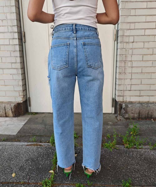 esutoreja（エストレジャ）の「クラッシュダメージデニム（デニムパンツ・レディース・ライトブルー・S/M）」の11枚目の写真