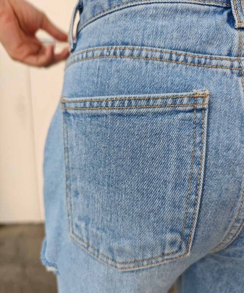 esutoreja（エストレジャ）の「クラッシュダメージデニム（デニムパンツ・レディース・ライトブルー・S/M）」の10枚目の写真