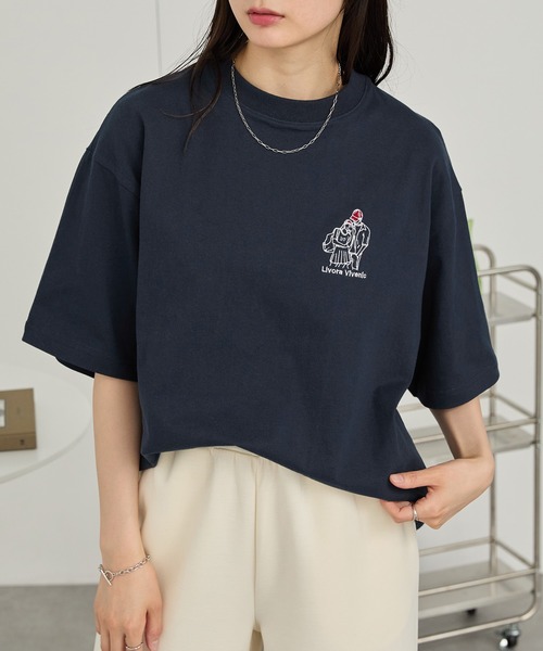 【boohoo】オーバーサイズ デザインTシャツ 半袖 セール】ワンポイントデザイン刺繍 アソート オーバーサイズ半袖