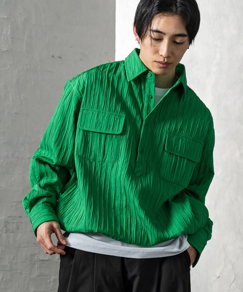 +CLOSET(プラスクローゼット)の「クリンクル加工ドロストプルシャツ(シャツ/ブラウス・メンズ・グリーン/ホワイト/ブラック・X-LARGE/LARGE/MEDIUM)」の3枚目の写真