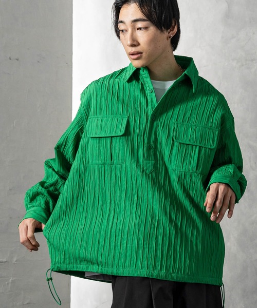 +CLOSET(プラスクローゼット)の「クリンクル加工ドロストプルシャツ(シャツ/ブラウス・メンズ・グリーン/ホワイト/ブラック・X-LARGE/LARGE/MEDIUM)」の15枚目の写真