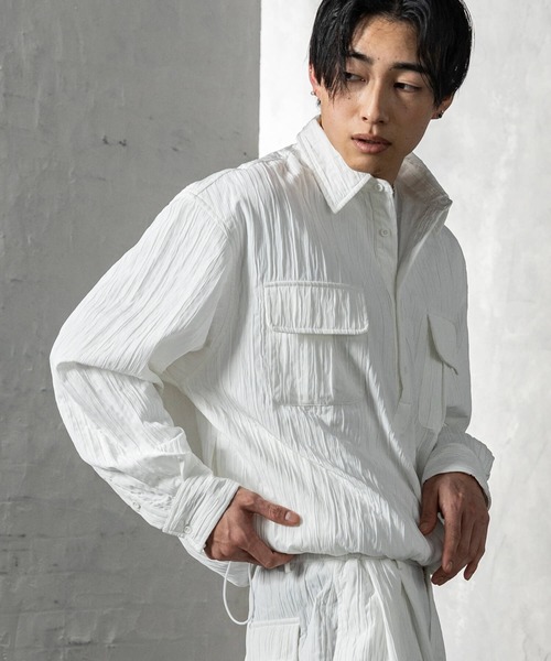 +CLOSET(プラスクローゼット)の「クリンクル加工ドロストプルシャツ(シャツ/ブラウス・メンズ・グリーン/ホワイト/ブラック・X-LARGE/LARGE/MEDIUM)」の19枚目の写真