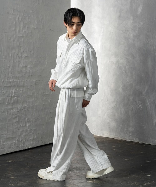 +CLOSET(プラスクローゼット)の「クリンクル加工ドロストプルシャツ(シャツ/ブラウス・メンズ・グリーン/ホワイト/ブラック・X-LARGE/LARGE/MEDIUM)」の20枚目の写真