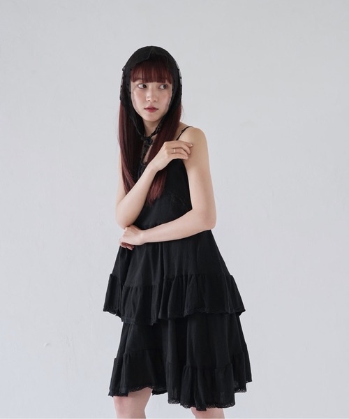 Uenui(ウニュイ)の「【 cunii 】 ラッフル レイヤード キャミ ドレス ワンピース(ワンピース・レディース・ブラック/ホワイト・FREE)」の16枚目の写真