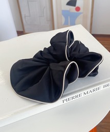 Ada.（エイダ）の「パイピング サテン シュシュ（シュシュ・レディース）」