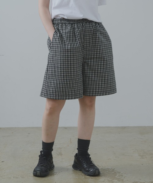 flaner（フラネ）の「Seersucker check half pants / シアサッカーチェックハーフパンツ（その他パンツ・レディース・ネイビー/ブラック・MEDIUM/LARGE）」の8枚目の写真