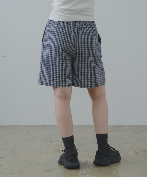 flaner（フラネ）の「Seersucker check half pants / シアサッカーチェックハーフパンツ（その他パンツ・レディース・ネイビー/ブラック・MEDIUM/LARGE）」の20枚目の写真