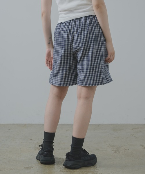 flaner（フラネ）の「Seersucker check half pants / シアサッカーチェックハーフパンツ（その他パンツ・レディース・ネイビー/ブラック・MEDIUM/LARGE）」の21枚目の写真