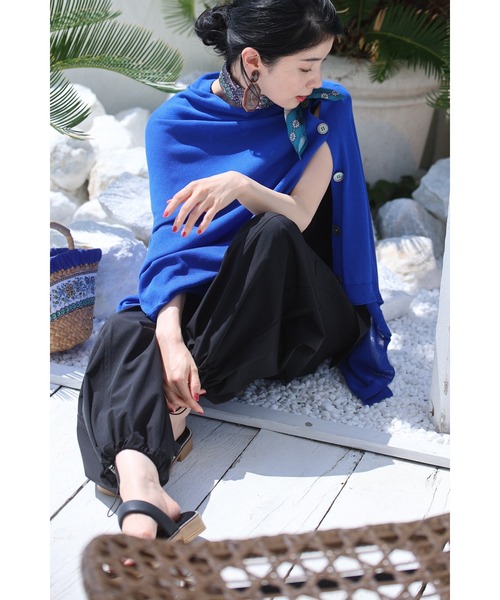 cawaii（カワイイ）の「水辺も街も。あれこれ気にしないラッシュガードサロペット（サロペット/オーバーオール・レディース・チャコールグレー/ブラック・FREE）」の13枚目の写真