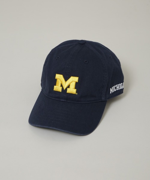 NANO universe（ナノユニバース）の「UNIVERSEITY OF MICHIGAN/MICHIGAN TWILL WASHED CAP（キャップ・メンズ・ホワイト/ネイビー・FREE）」の2枚目の写真