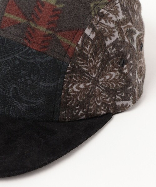 BEAMS PLUS（ビームスプラス）の「マルチ 5パネル キャップ（キャップ・メンズ・ブラック/ライトブラウン・ONE SIZE）」の4枚目の写真