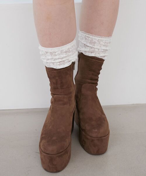 MAJESTIC LEGON（マジェスティックレゴン）の「厚底ストレッチショートブーツ（ブーツ・レディース・ブラウン/ダークブラウン/ブラック系その他/ブラック・MEDIUM/LARGE/X-LARGE/SMALL）」の9枚目の写真