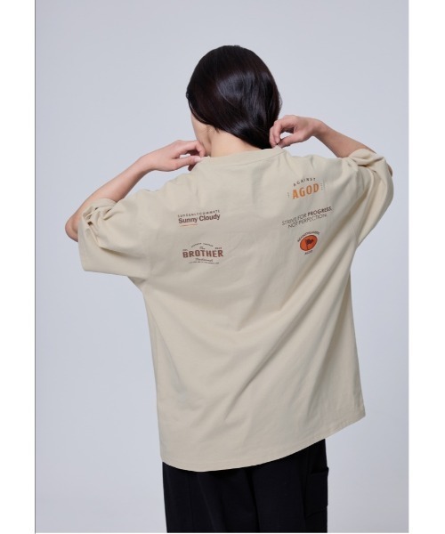 Vini(ヴィニ)の「レーシング半袖Tシャツ(Tシャツ/カットソー・レディース・ライトベージュ/ダークグリーン/ホワイト・LARGE/MEDIUM/SMALL)」の16枚目の写真