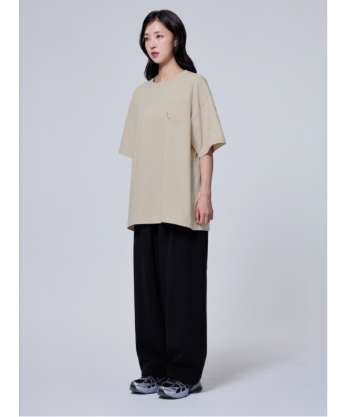 Vini(ヴィニ)の「レーシング半袖Tシャツ(Tシャツ/カットソー・レディース・ライトベージュ/ダークグリーン/ホワイト・LARGE/MEDIUM/SMALL)」の14枚目の写真