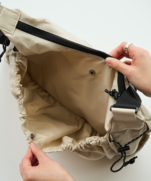 【新品】Columbia×FREAK'S STORE ギャザーバックパック 完売 FREAK'S STORE ショルダーバッグ バッグ 限定展開 Columbia