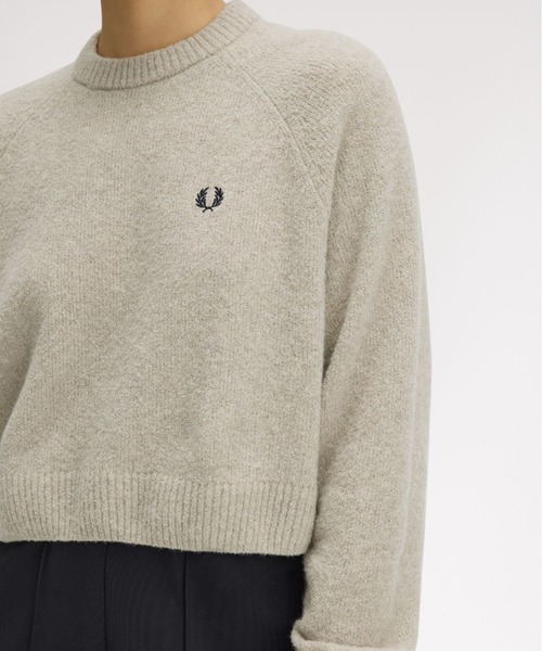 FRED PERRY(フレッドペリー)の「Cropped Textured Jumper/クロップドテクスチャーニット(ニット/セーター・レディース・グレイッシュベージュ・10)」の4枚目の写真