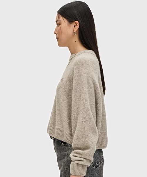 FRED PERRY(フレッドペリー)の「Cropped Textured Jumper/クロップドテクスチャーニット(ニット/セーター・レディース・グレイッシュベージュ・10)」の2枚目の写真