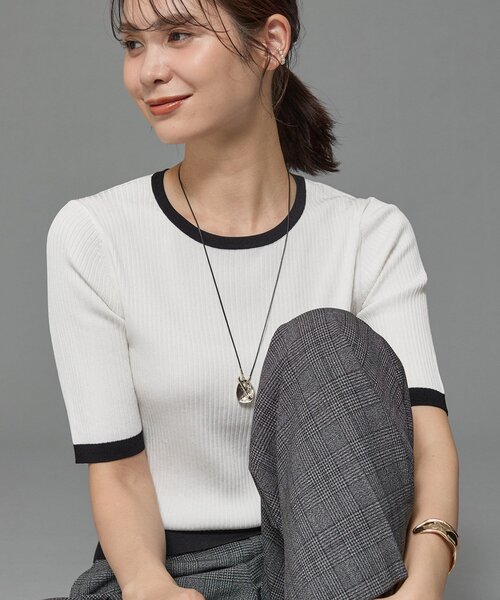 INDIVI（インディヴィ）の「【インナーで活躍／アンサンブル】クルーネック半袖ニット（ニット/セーター・レディース・ブラック系4/ホワイト系5/ダークグリーン・05/38/15 /13）」の13枚目の写真