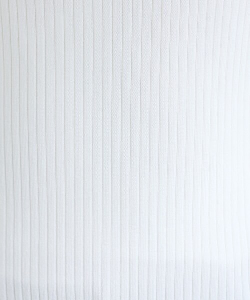 INDIVI（インディヴィ）の「【インナーで活躍／アンサンブル】クルーネック半袖ニット（ニット/セーター・レディース・ブラック系4/ホワイト系5/ダークグリーン・05/38/15 /13）」の18枚目の写真