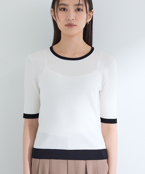 INDIVI（インディヴィ）の「【インナーで活躍／アンサンブル】クルーネック半袖ニット（ニット/セーター・レディース・ブラック系4/ホワイト系5/ダークグリーン・05/38/15 /13）」の19枚目の写真