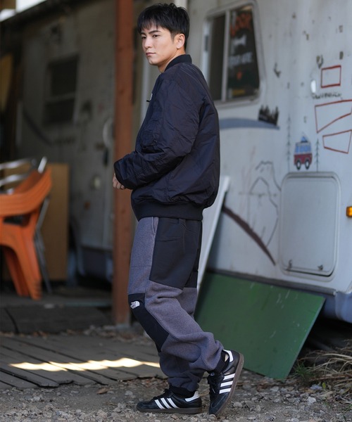 THE NORTH FACE(ザノースフェイス)の「THE NORTH FACE/ザ・ノース・フェイス INSULATION BOMB JK ジャケット MA-1 撥水 保温 軽量 NY82552(ブルゾン・メンズ・ダークグレー/ダークベージュ/ブラック・XL/L/M/S/XXL)」の15枚目の写真