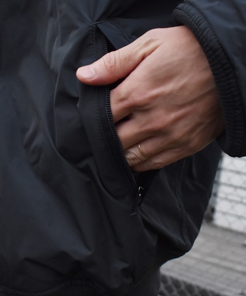 THE NORTH FACE（ザノースフェイス）の「THE NORTH FACE/ザ・ノース・フェイス INSULATION BOMB JK ジャケット MA-1 撥水 保温 軽量 NY82552（ブルゾン・メンズ・ダークグレー/ダークベージュ/ブラック・XL/L/M/S/XXL）」の20枚目の写真