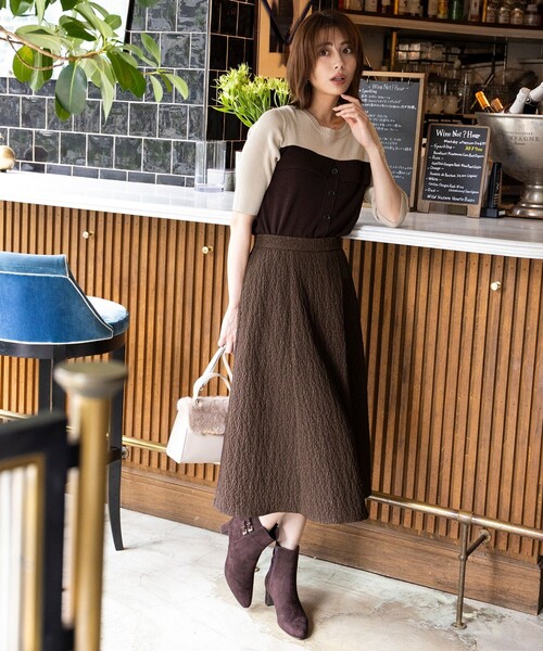 ANY SIS(エニィスィス)の「ジャカードフレア スカート(スカート・レディース・ブラック系/ダークブラウン系・MEDIUM/SMALL/LARGE)」の4枚目の写真