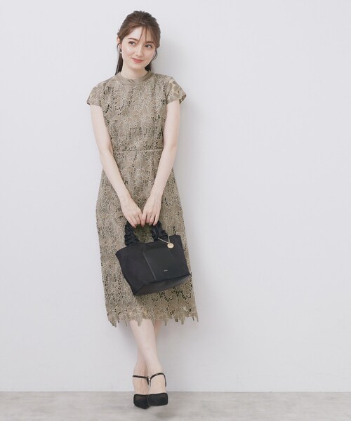 index(インデックス)の「バイカラーレースワンピース【洗濯機洗い可】(ワンピース・レディース・ネイビー/ブラウン系/ナチュラル・36/38/40/42)」の5枚目の写真