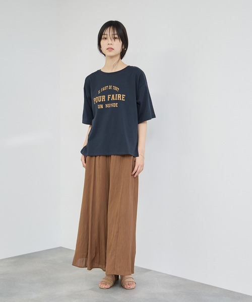 Mac-House(マックハウス)の「Idnes POUR FAIRE ロゴプリントTシャツ(Tシャツ/カットソー・レディース・オフホワイト/ネイビー/キャメル・M)」の16枚目の写真