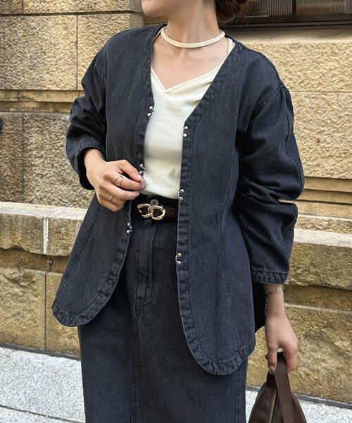 Thevon(ゼボン)の「ペプラムデニムジャケット(ブルゾン・レディース・ブルー/ブラック・FREE)」の3枚目の写真