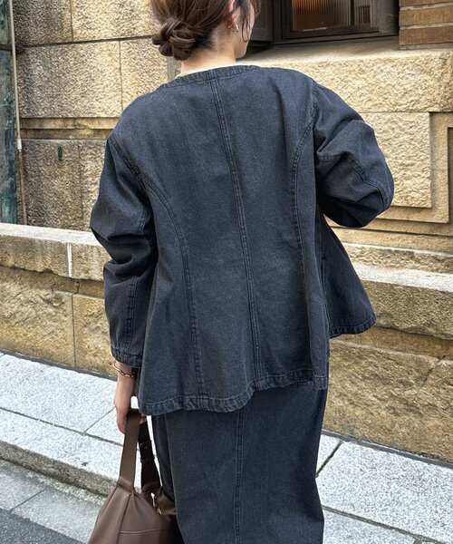Thevon(ゼボン)の「ペプラムデニムジャケット(ブルゾン・レディース・ブルー/ブラック・FREE)」の6枚目の写真