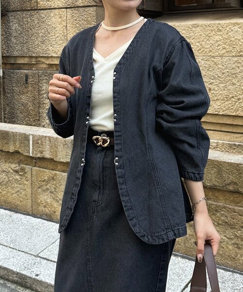 Thevon(ゼボン)の「ペプラムデニムジャケット(ブルゾン・レディース・ブルー/ブラック・FREE)」の7枚目の写真