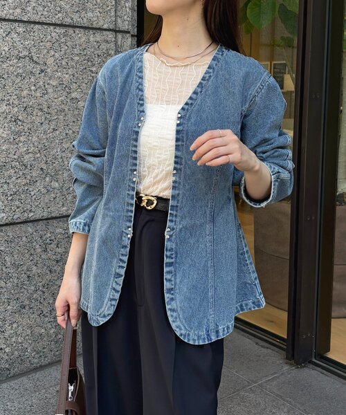 Thevon(ゼボン)の「ペプラムデニムジャケット(ブルゾン・レディース・ブルー/ブラック・FREE)」の11枚目の写真