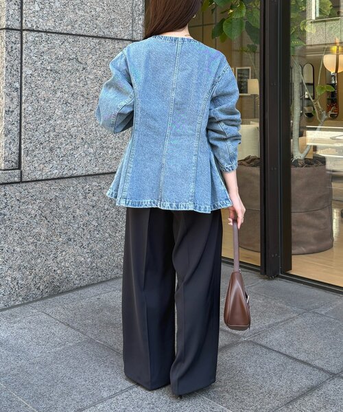 Thevon(ゼボン)の「ペプラムデニムジャケット(ブルゾン・レディース・ブルー/ブラック・FREE)」の17枚目の写真