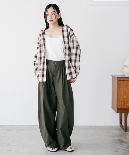 mili an deni（ミリアンデニ）の「オーバーサイズチェックシャツ（シャツ/ブラウス・レディース・ブラック/ブラウン・M）」の8枚目の写真