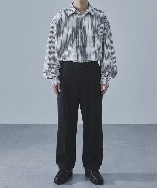 SLICK（スリック）の「【SLICK/スリック】T/R Gabardine Stretch One Tuck Tapered Pants/TRギャバジンワンタックテーパードスラックス / セットアップ（スラックス・メンズ・ブラック/チャコールグレー/ブラウン・2/1/3）」の12枚目の写真