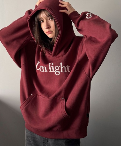 Classical Origin（クラシカルオリジン）の「「暖か素材。」裏起毛ロゴ＆スタッズ使いプルパーカー／Brushed Lining Logo＆Stud Accents Pullover Hoodie（パーカー・メンズ・ブラック/レッド/杢グレー・SMALL/MEDIUM/LARGE）」の3枚目の写真