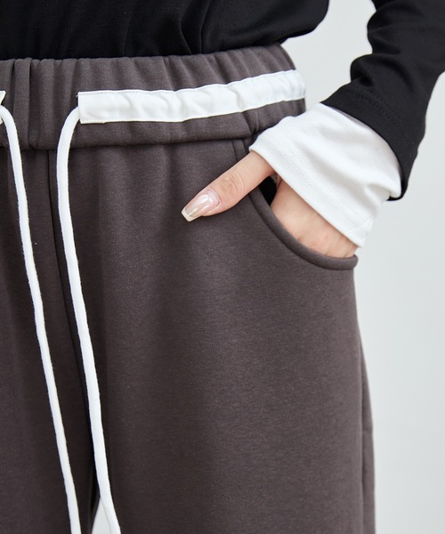 DAYRA(デイラ)の「裏起毛あり/なし 配色 ドローコード ウエスト イージー パンツ(その他パンツ・レディース・グレー系その他2/ネイビー系1/グレー系1/ブラック系1/チャコールグレー/ネイビー系2/ブラック系2/グレー系2・165/160/155)」の18枚目の写真
