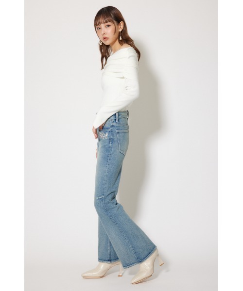 rienda(リエンダ)の「フラワー刺繍ブーツカットデニムパンツ 秋服 冬服(デニムパンツ・レディース・ブルー・SMALL/MEDIUM/X-SMALL)」の4枚目の写真