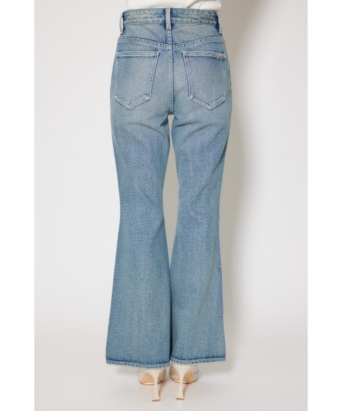 rienda(リエンダ)の「フラワー刺繍ブーツカットデニムパンツ 秋服 冬服(デニムパンツ・レディース・ブルー・SMALL/MEDIUM/X-SMALL)」の11枚目の写真