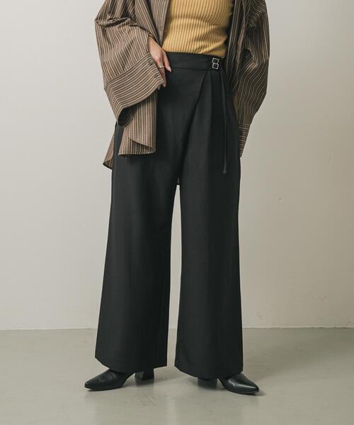 SENSE OF PLACE by URBAN RESEARCH（センスオブプレイスバイアーバンリサーチ）の「ベルトデザインスラックス（その他パンツ・レディース・ブラック/ベージュ/チャコールグレー・MEDIUM/SMALL）」の4枚目の写真